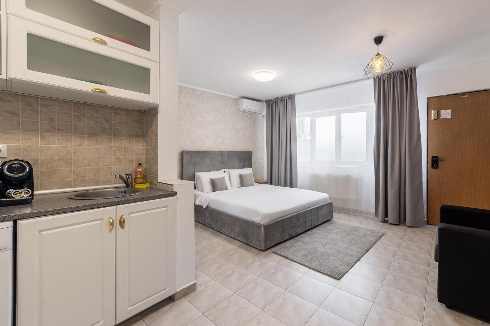 Downtown Victoria Studios By Citybookings Bucureşti Ngoại thất bức ảnh